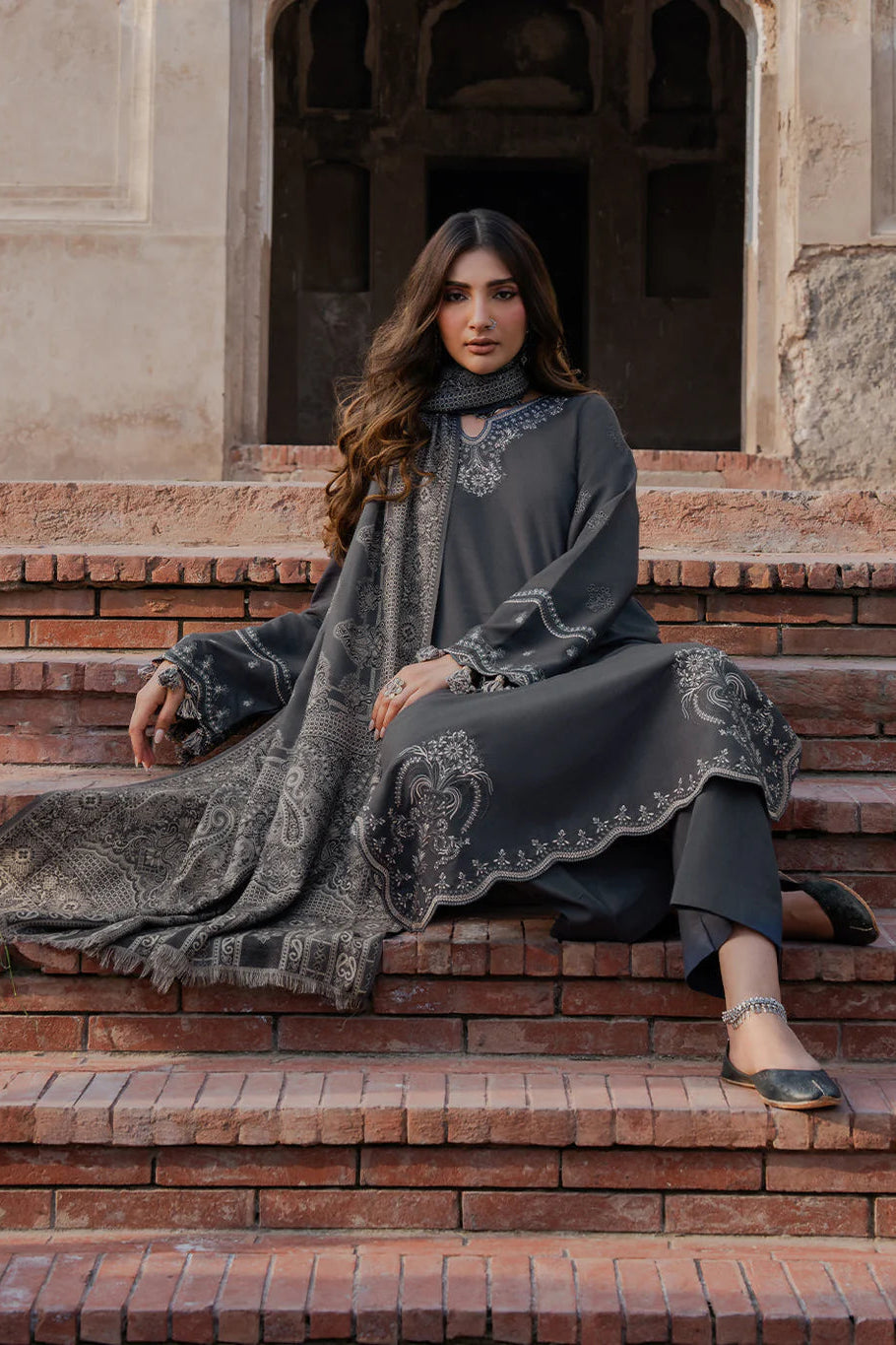 IZEL-3PC DHANAK EMBROIDERED SUIT