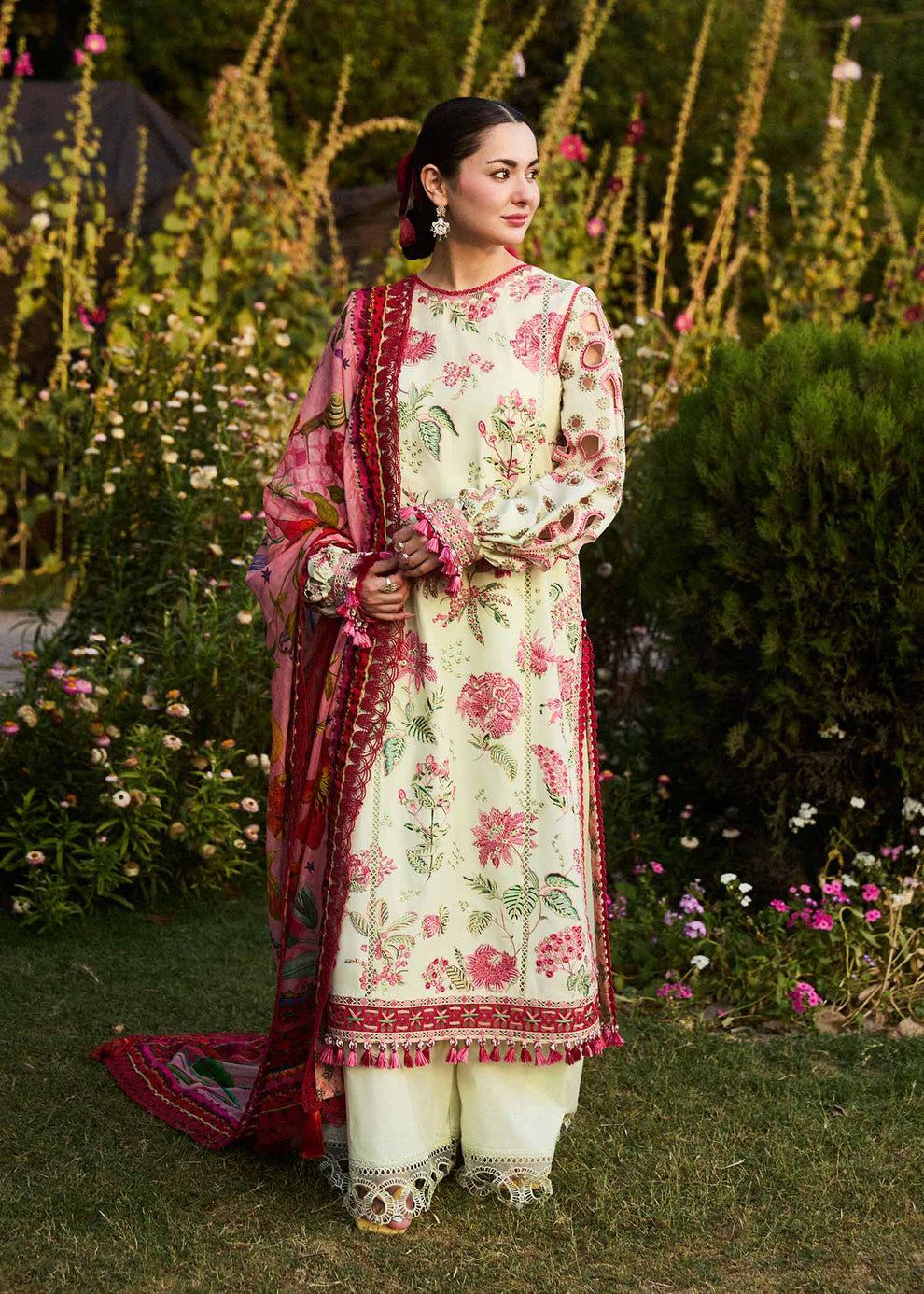 Luxury Dhanak 3PC Embroidered With Digital Printed Wool Shawl